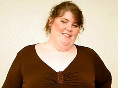 Charming BBW Ashley Gives a Head