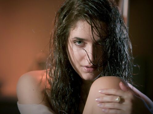 Big Titted beauty Emily J masturbating