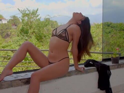 Venezuelan teen hot girl masturbating