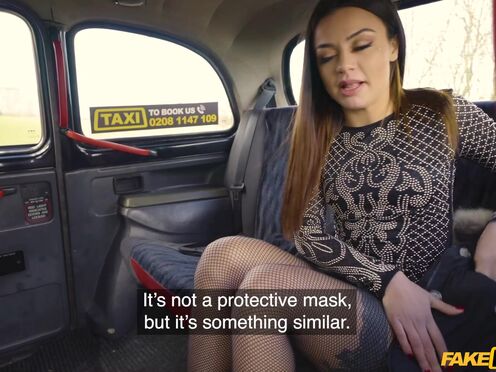 Martina Smeraldi Fucks During Corona Virus Season