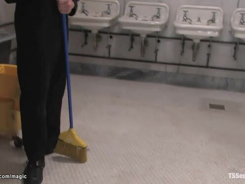 Big Breasted tbabe anal fucks cleaning man