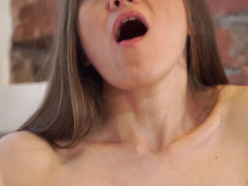 Real squirting mature cunt
