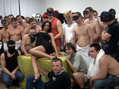 WILD FUCKING AT CZECH GANG BANG