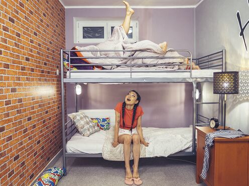 Married Couple Sharing 18yo Fresh Beaver In a Hostel