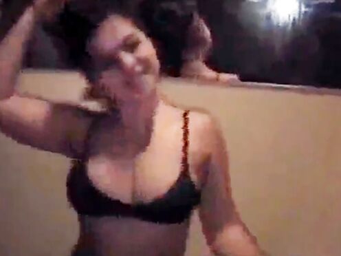 My Indian stepsis Gets Naked & Sucks My Dick