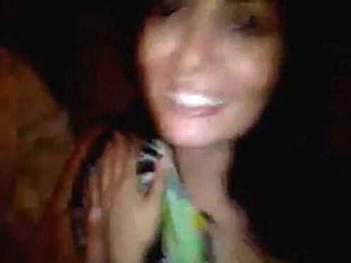 Arab stepsis Doesn't Have Passcode On Her iPhone