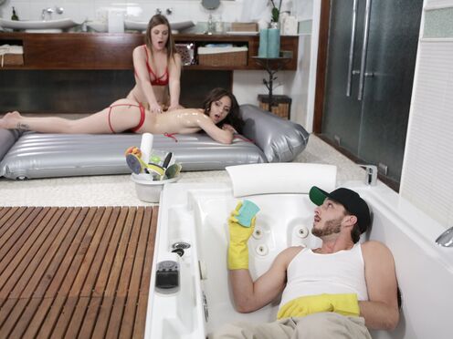 Handyman spying on bi sex masseuses