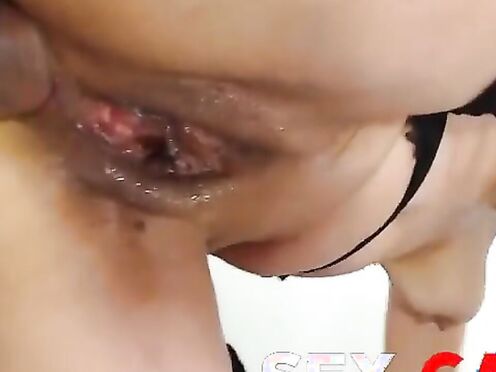 I screwed her in the butt & she squirted