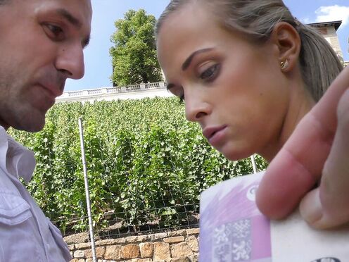 Satisfying hottie experiences nice sex for cash with stranger