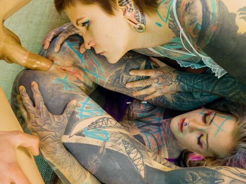 2 Fat Tattoo Girls Get Booty Screwed By A Huge Cock