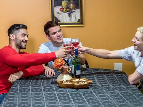 Love Thy Neighbor: Scene 4 - Arad Win Win, Dakota Payne, Taylor Reign