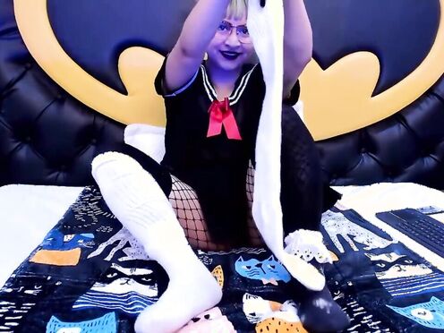 CatCircus playing with her feet & socks
