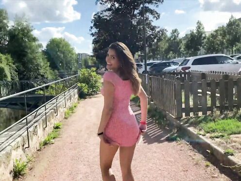 Pénélope, 23 years old, caliente college girl!