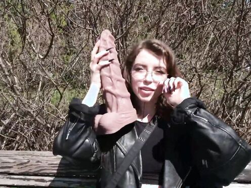Eden, 21 years old, breathes sex!