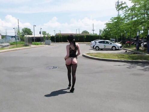 Alice, 23, sexy college girl in nursing school!