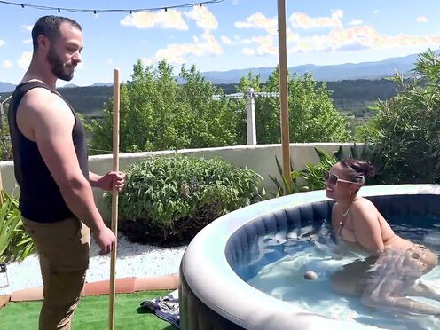 Elektra, 22, invites her gardener to the party...
