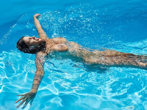 Super juicy Latin Yorgelis being lustful