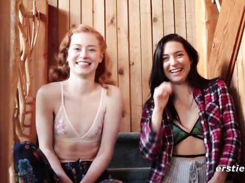 Ersties: Charming Amateur Lesbo Girls Make Out In The Bathroom