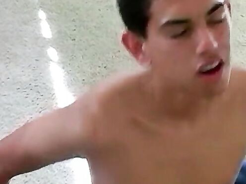 Nubile twink blows meat before bending over for assfucking