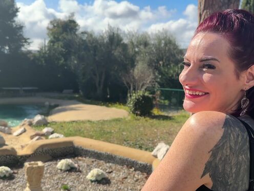 The mad rush to pleasure continues for Sally!