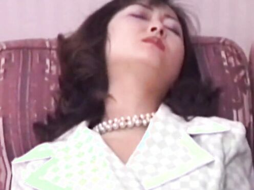 Sexy Asian MILF solo fingers her hot pussy
