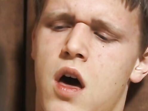 Pierced twink Aiden Riley Scott sprays huge load after sex