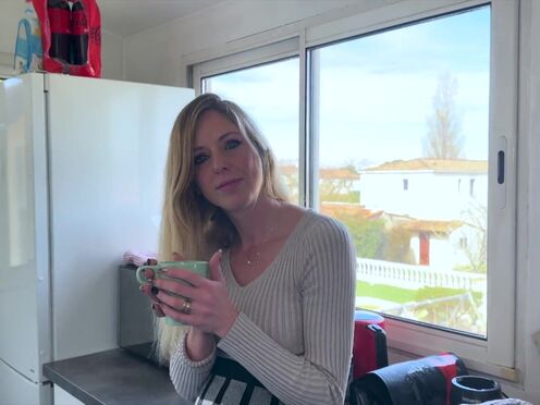 Aurbeaureal with a friend who wishes him well…