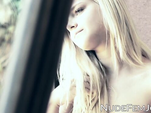 Juicy little blonde plays with her snatch