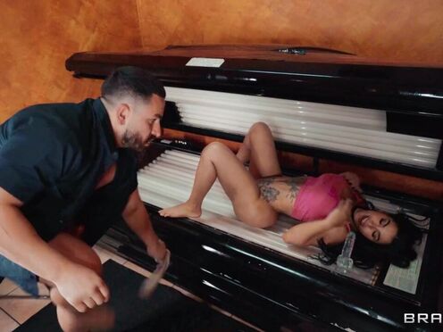 BRAZZERS Janitor caught the nympho thicc whore riding a dildo in the solarium