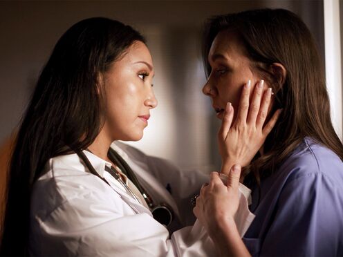 Panic nurse asked doc for the help & big booty Latin used her nurse