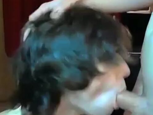 Athletic gay jock fools around before BJ