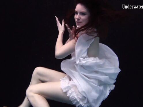 Mega sexy underwater erotics with Andrejka
