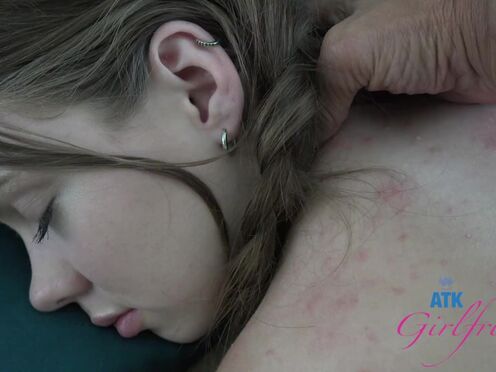 Amateur cutie Venus Vixen gets a massage & her charming twat touched P-O-V