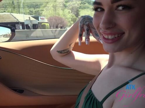BTS on a date with amateur hot girl Delilah Day rubbing meat & playing before heading home