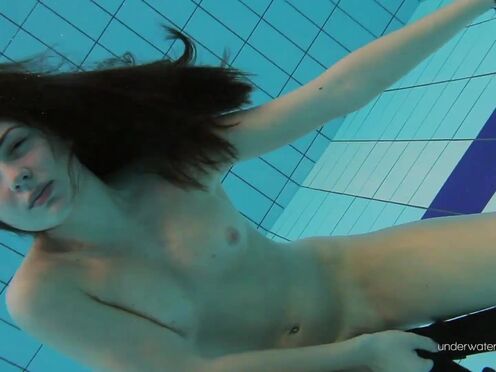 Red swimsuit beautiful babe Katy with hairy beaver underwater