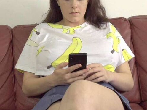 Brunette brat fucks out of boredom