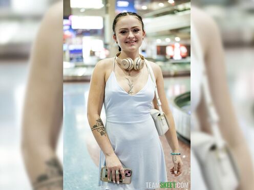 Eager Horny Girl Gets the Vegas Experience