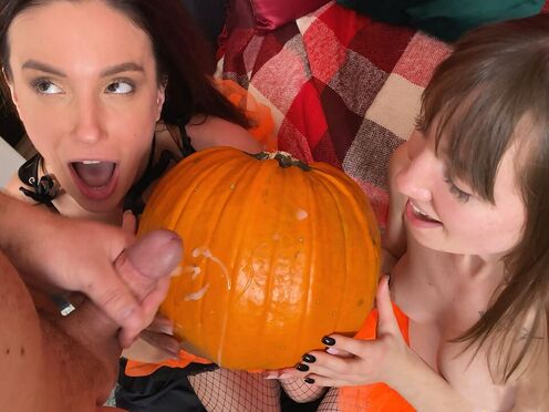 Halloween Threesome & cum on pumpkin