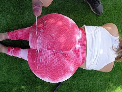 Crazy Cumshot On Butt & Feet Soles - YummyCouple