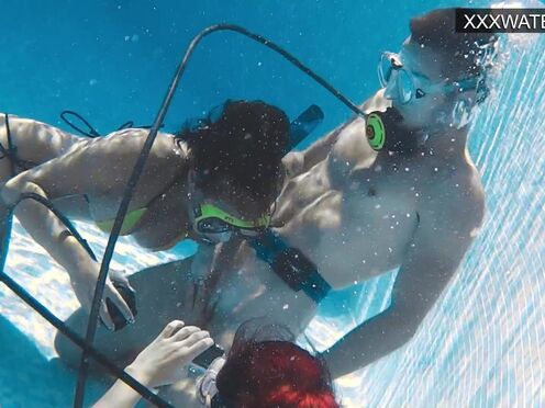 Polina Rucheyok sucks & fucks underwater