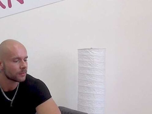 Casting of a muscular guy