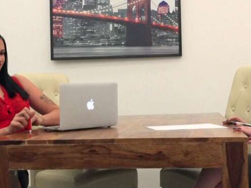 Horny whores Mag Ray & Isabel Dark lick each other