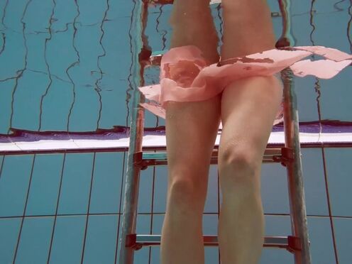 Hottest underwater sis from Poland with big boobs