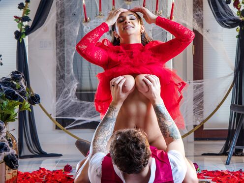 Halloween fuck with horny huge tits step sister in kinky costume Hailey Rose