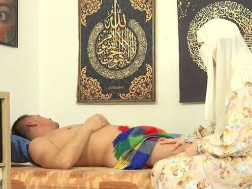 Beauty in niqab pleases her hubby