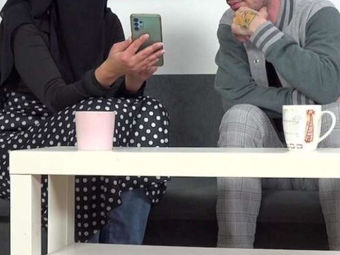 For his help he wants to taste a niqab beaver