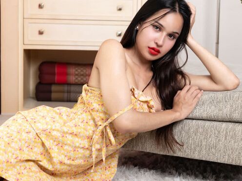 FRANKS TGIRLWORLD - Biw Flaunts Her Sizzling Sexy Body