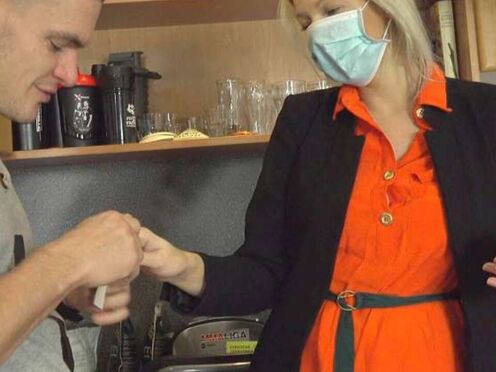 Horny guy seducted blonde executor