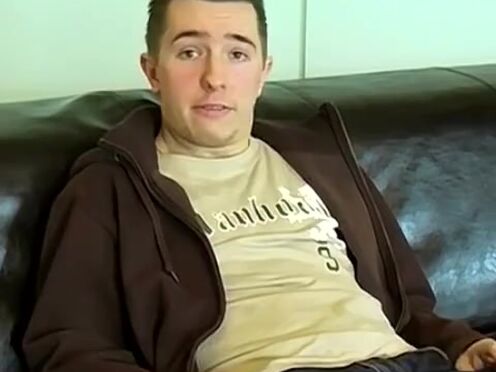 British amateur lubes up his shaft & cums after interview