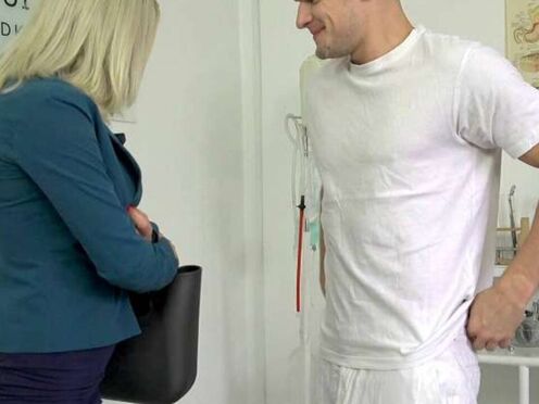 Licky Lex tried a new gynecologist